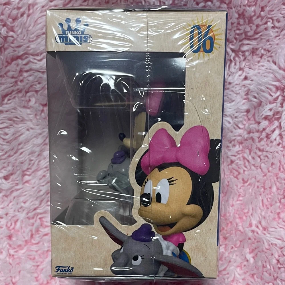 Funko Minnie Mouse Vinyl Figure - Pink and Black - Picture 3 of 6